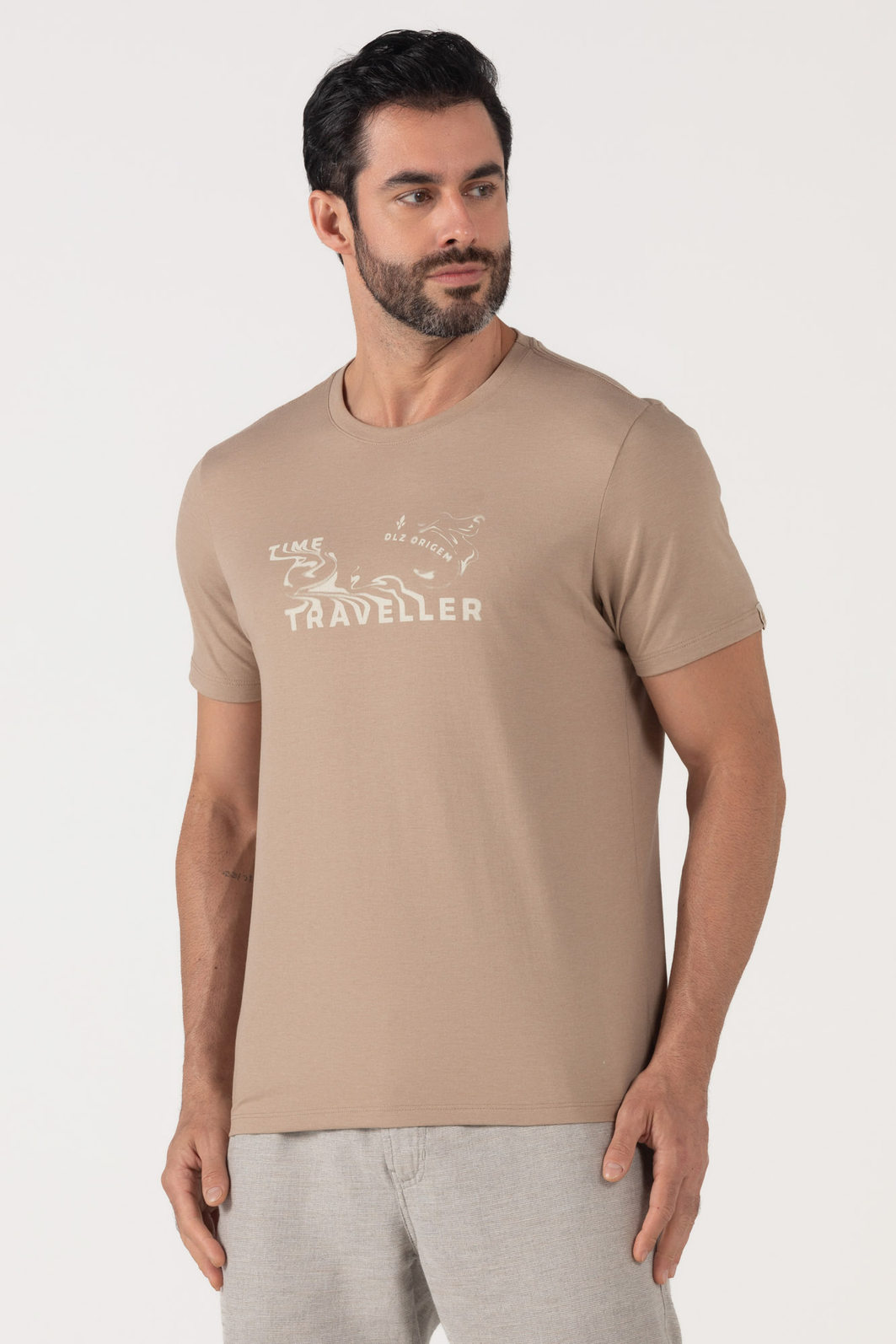 Camiseta Dlz Algodão Poliéster Manga Curta Estampa Escrita Bege Camiseta Dlz Algodão Poliéster Manga Curta Estampa Escrita Bege