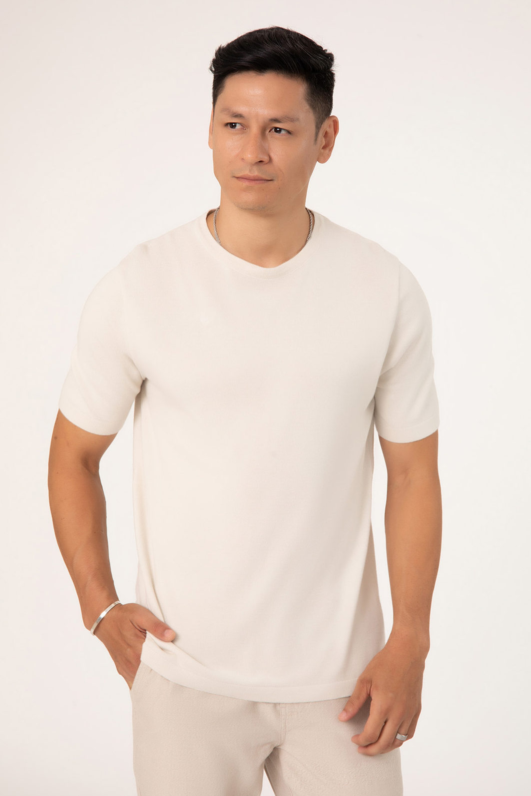 Camiseta Dlz Algodão Manga Curta Lisa Bege Camiseta Dlz Algodão Manga Curta Lisa Bege