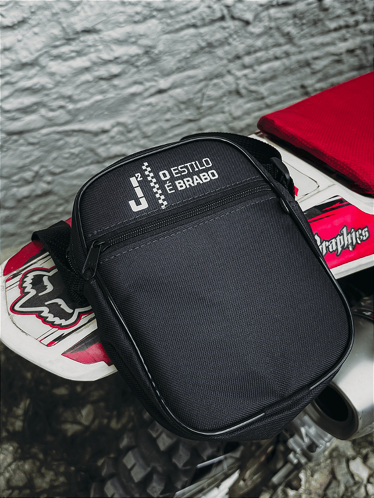Shoulder Bag O Estilo é Brabo J2 - Preto Shoulder Bag O Estilo é Brabo J2 - Preto