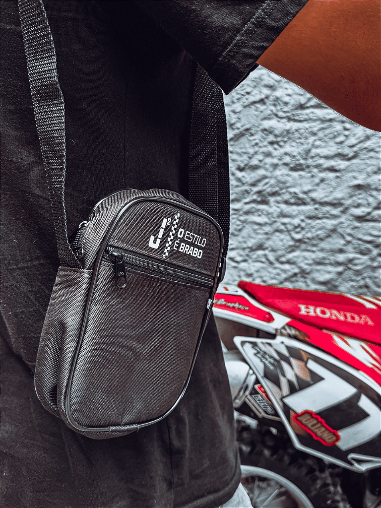 Shoulder Bag O Estilo é Brabo J2 - Preto Shoulder Bag O Estilo é Brabo J2 - Preto