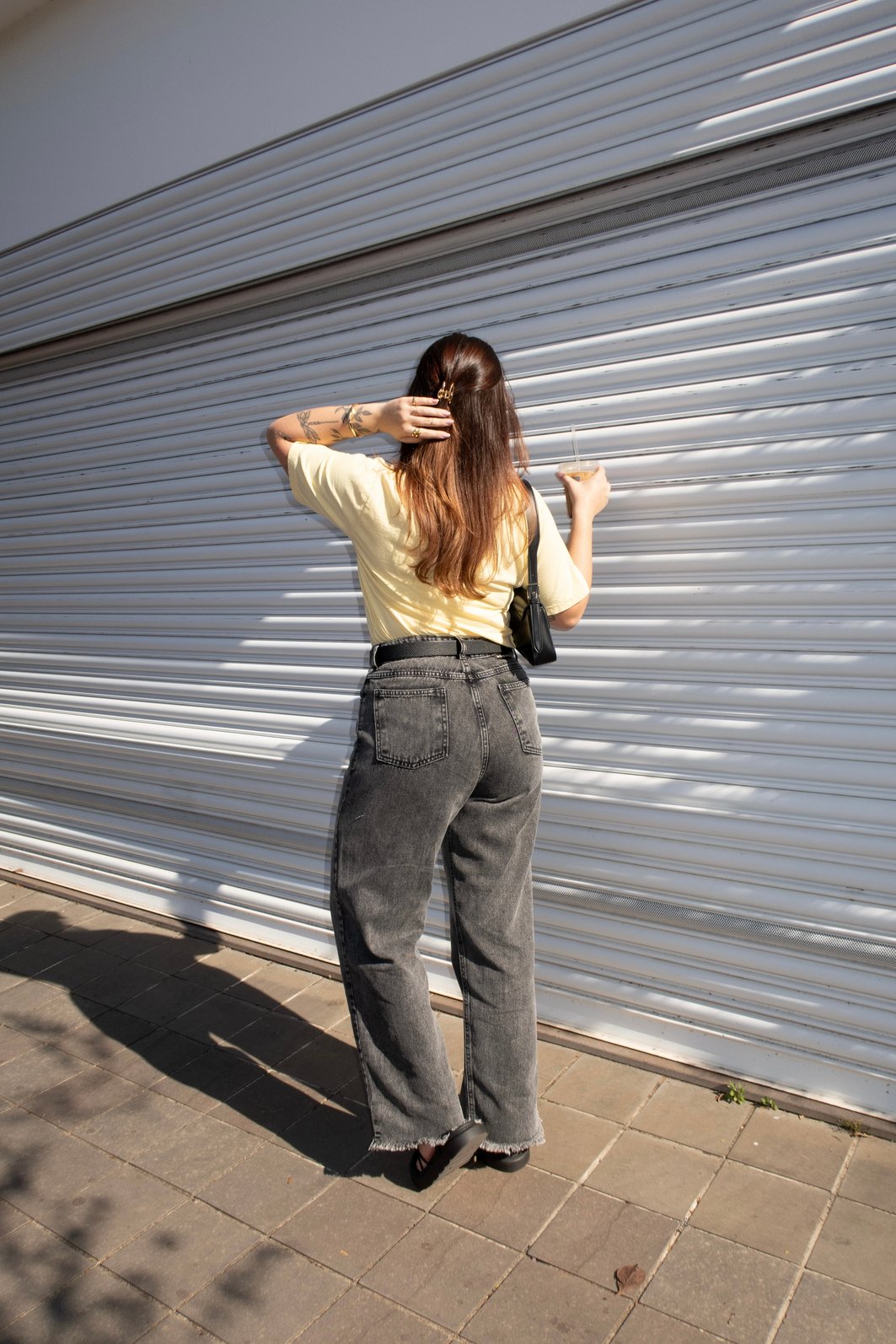 CALÇA JEANS LEONA PRETA MARMORIZADA