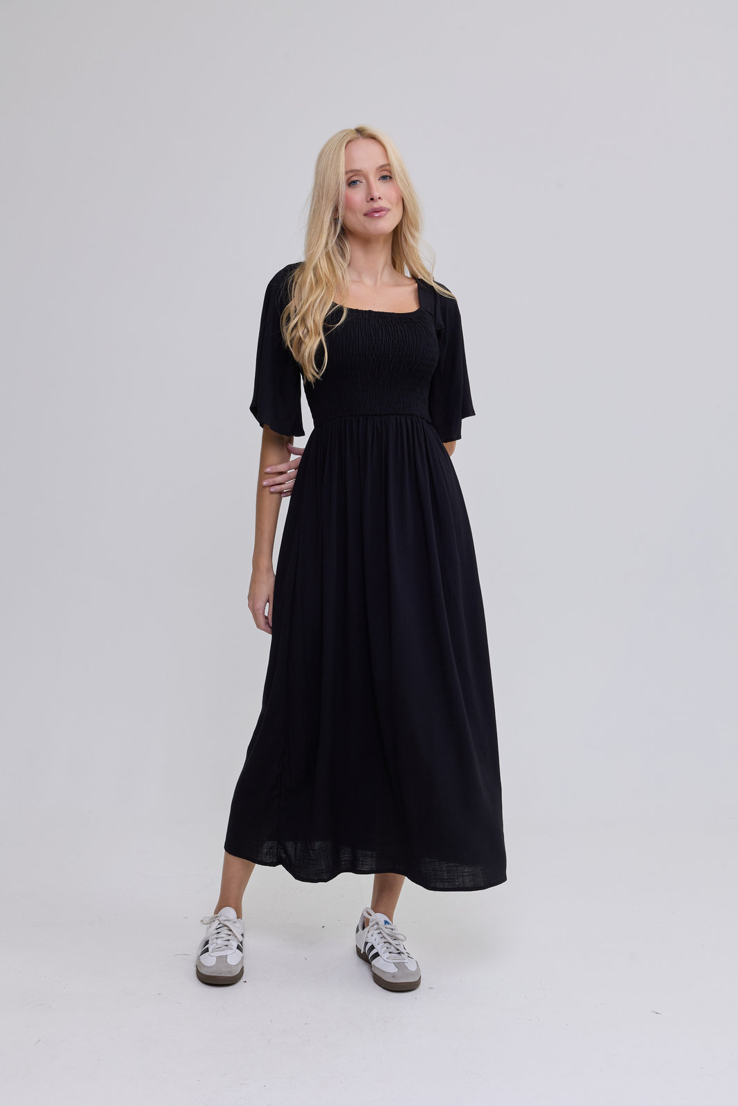 VESTIDO MIDI DREAMS PRETO