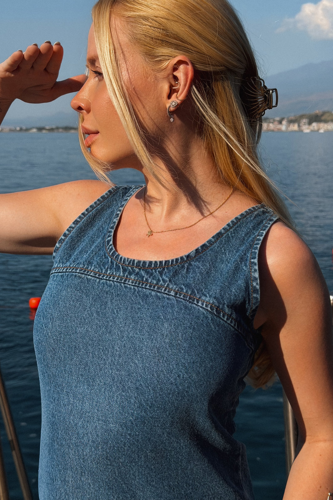 VESTIDO CURTO COM RECORTES PALOMA AZUL ESCURO