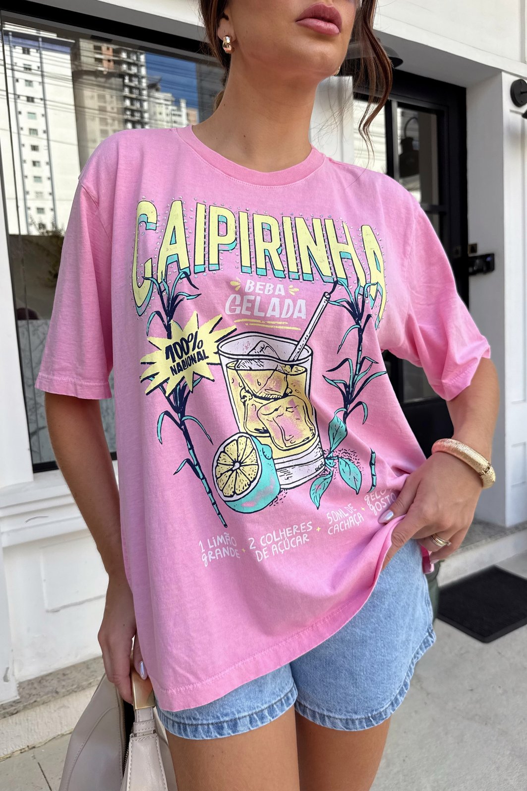 T-SHIRT OVERSIZED CAIPIRINHA GELADA (COM STRASS) ROSA CHICLETE