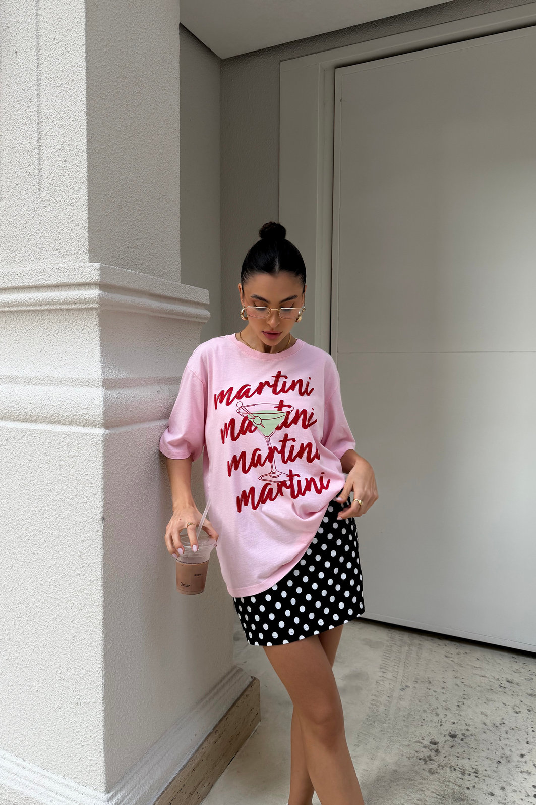 SHORTS SAIA COM BOLSOS ZÍPER INVISÍVEL MARBELLA ESTAMPADO - COR POA PRETO