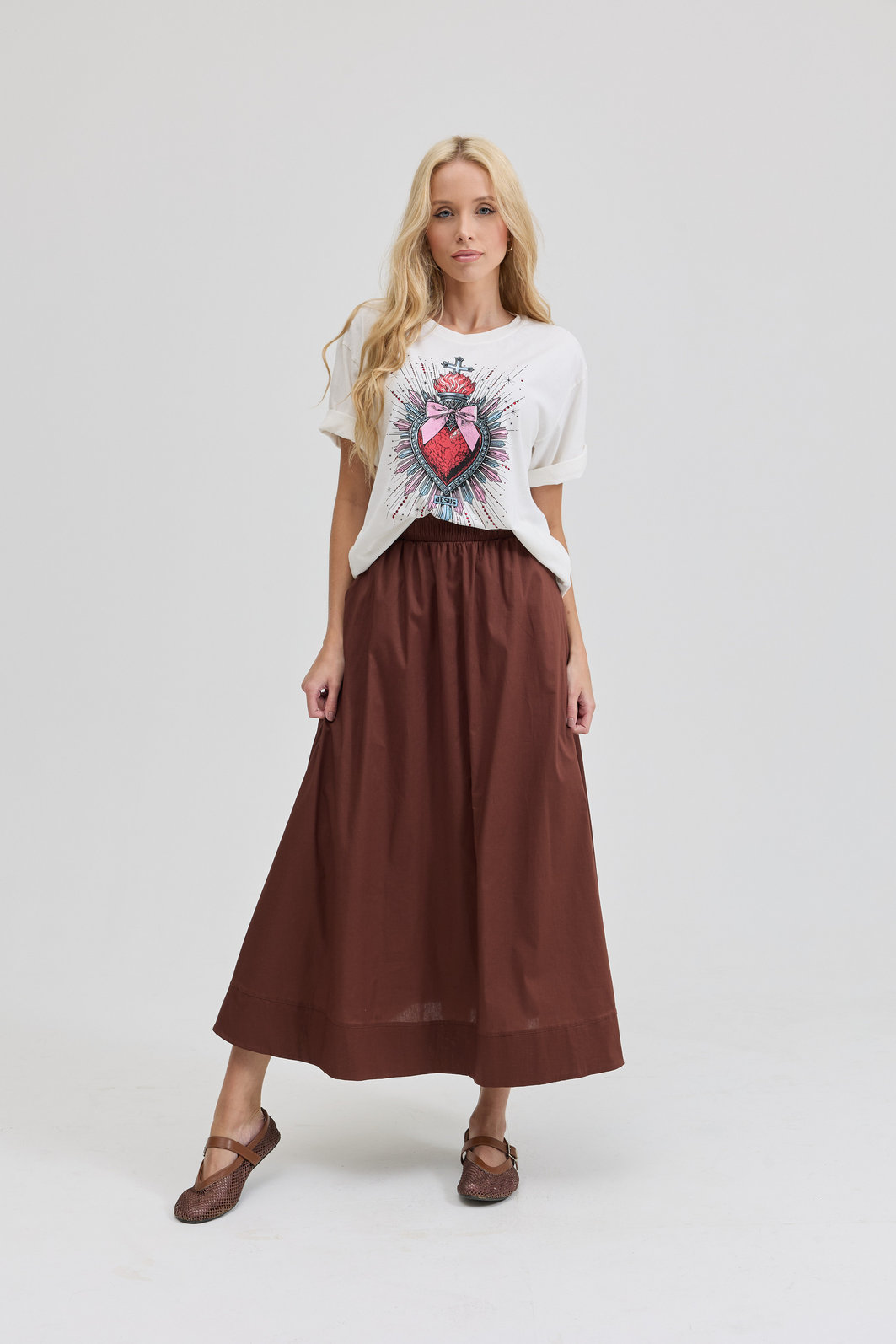 T-SHIRT ESTONADA SAGRADO CORAÇÃO (COM STRASS) OFF WHITE