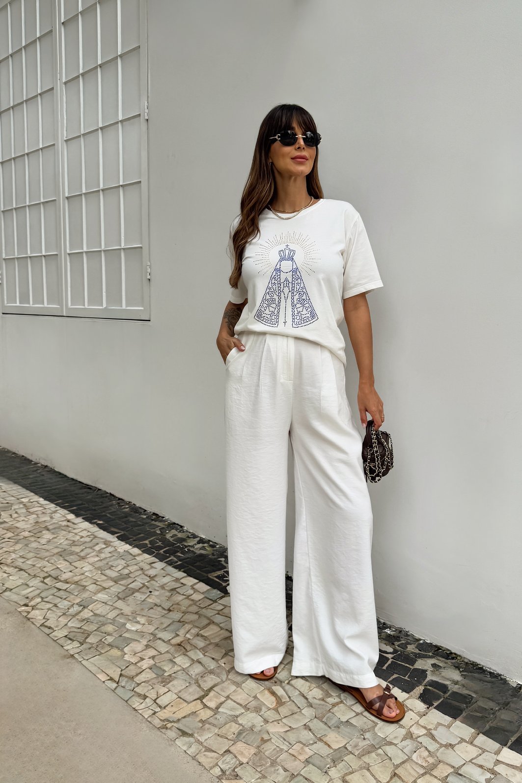 T-SHIRT ESTONADA NOSSA SENHORA APARECIDA OFF WHITE
