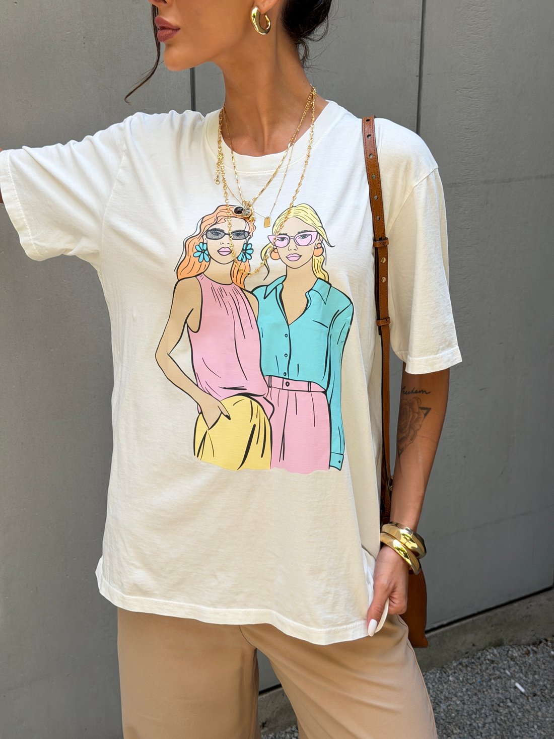 T-SHIRT OVERSIZED AESTHETIC GIRLS OFF WHITE