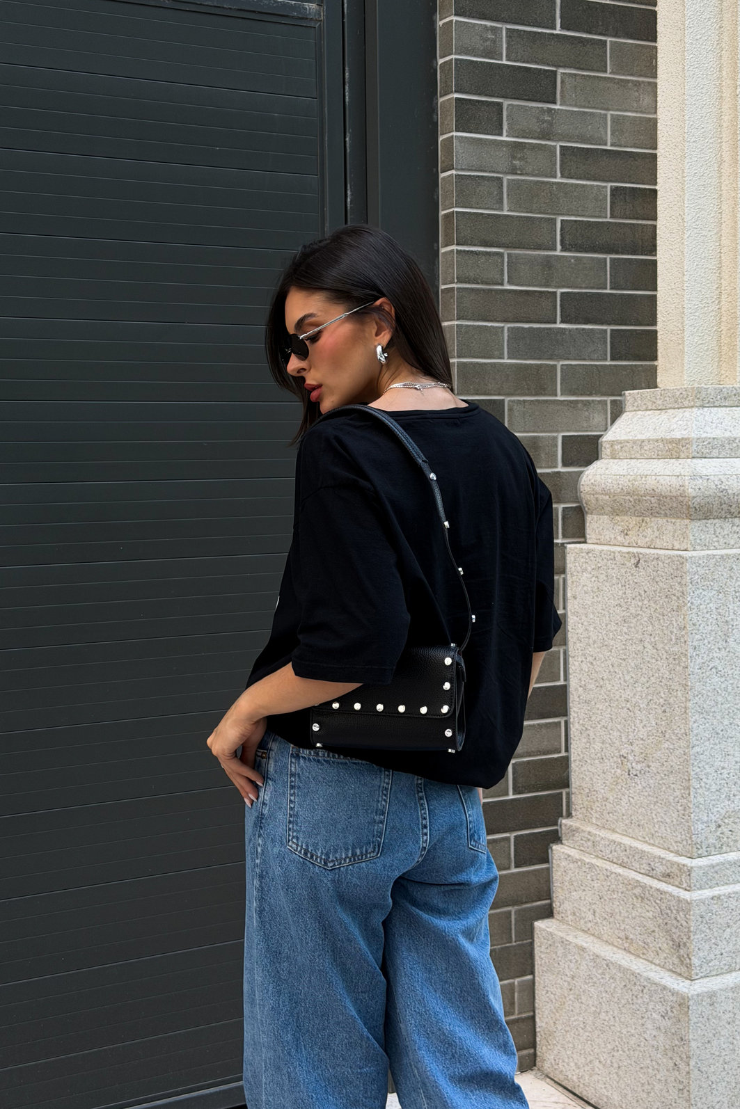 T-SHIRT OVERSIZED SWEET REBEL SOUL PRETA