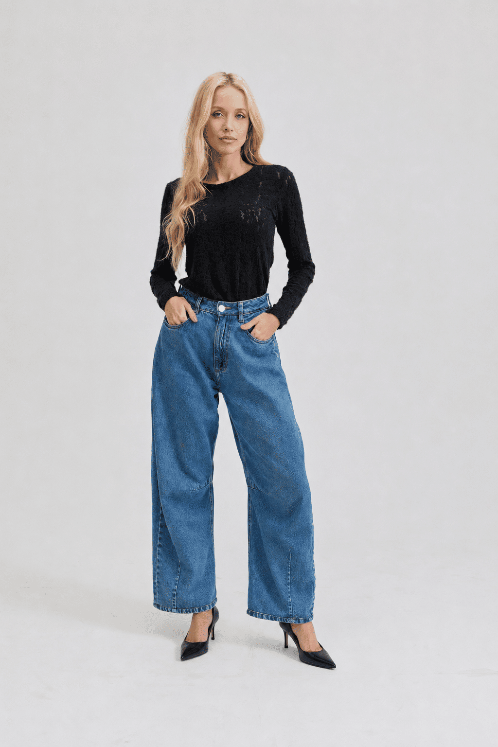 PRÉ-VENDA BLUSA MANGA LONGA DE RENDA LOREN PRETA