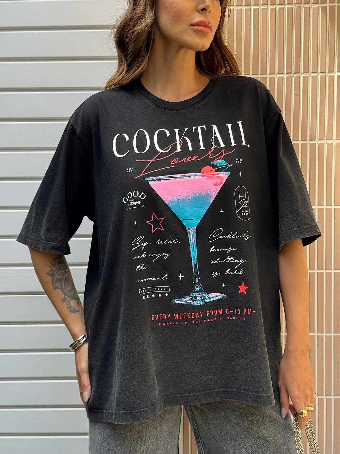 T-SHIRT OVERSIZED COCKTAIL LOVERS PRETO STONE INVERTIDO