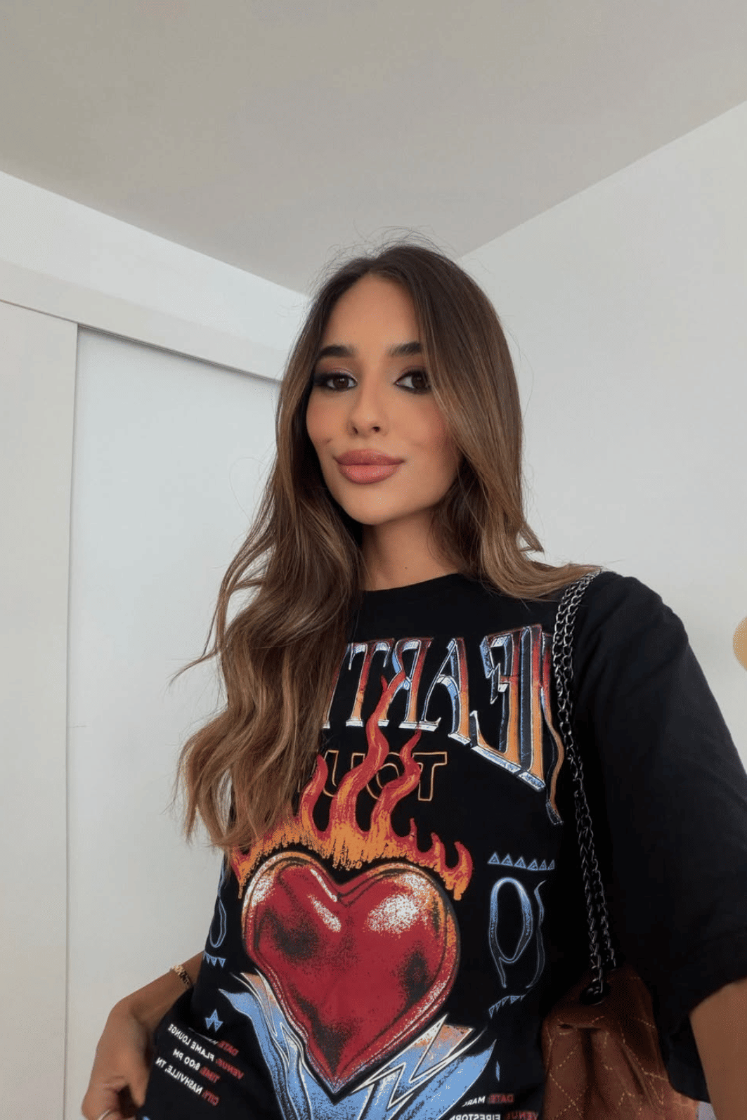T-SHIRT OVERSIZED ESTONADA HEARTFIRE PRETA