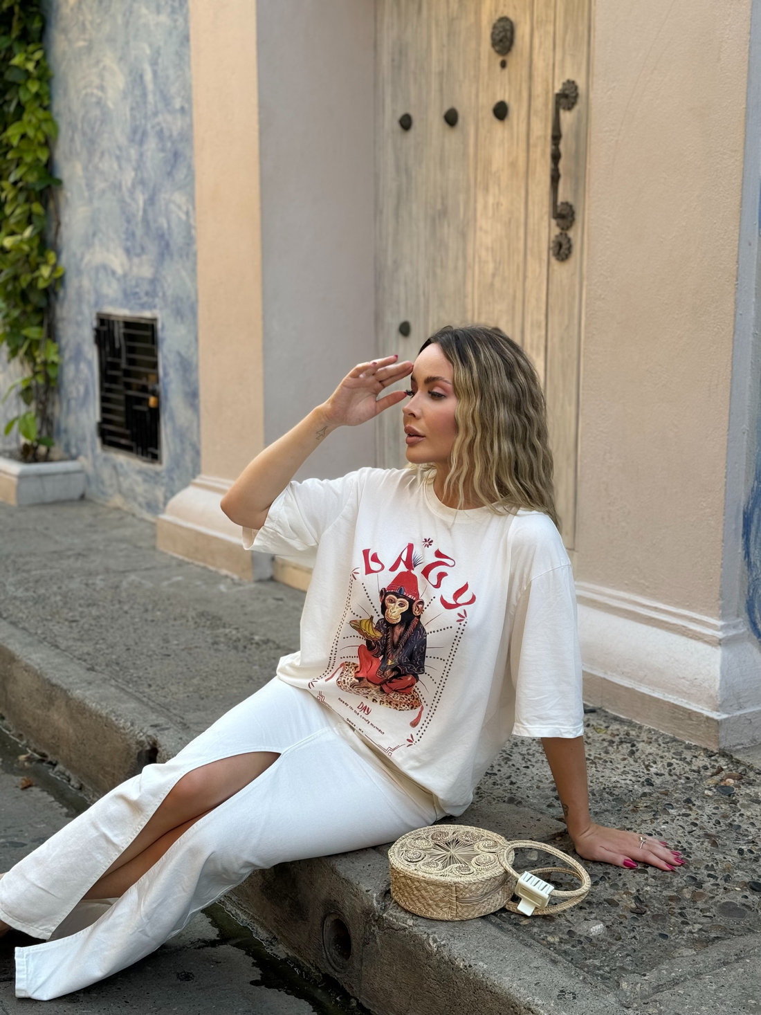 T-SHIRT OVERSIZED DM MONKEY OFF WHITE