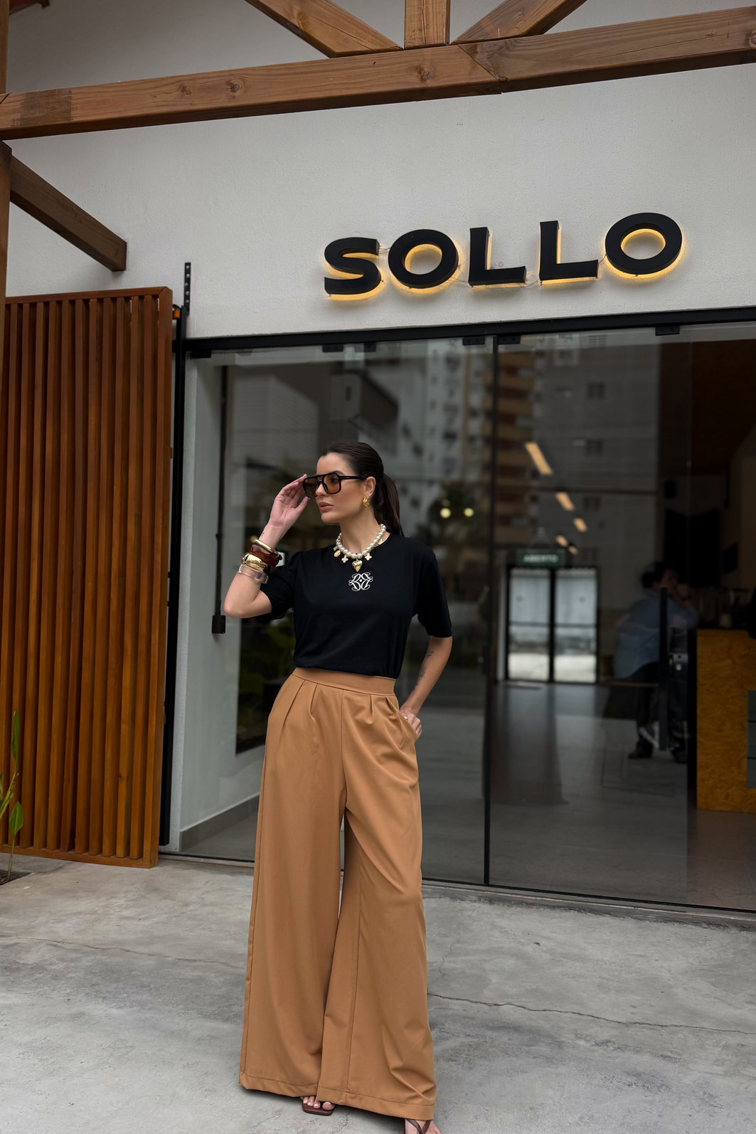 T-SHIRT ESTONADA BRASÃO DOLCE (BORDADO) PRETA