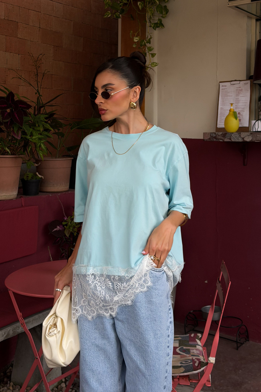 T-SHIRT OVERSIZED COM BARRA DE RENDA AZUL CANDY