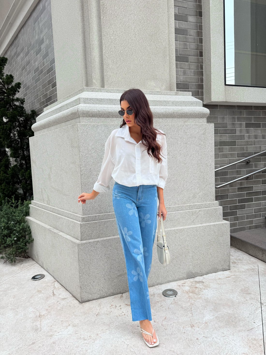 CALÇA JEANS WIDE LEG FLORA AZUL