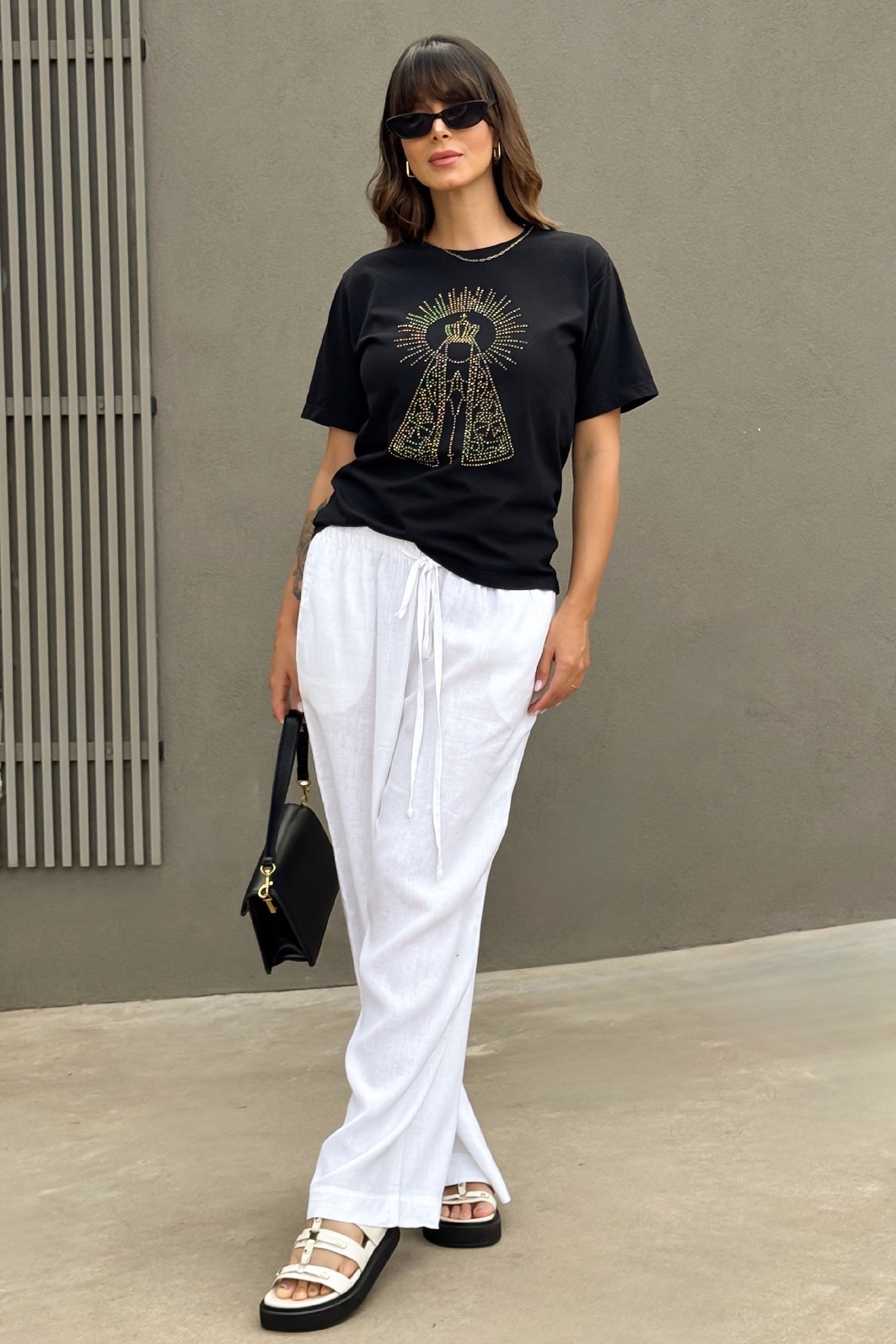 T-SHIRT ESTONADA NOSSA SENHORA APARECIDA PRETA