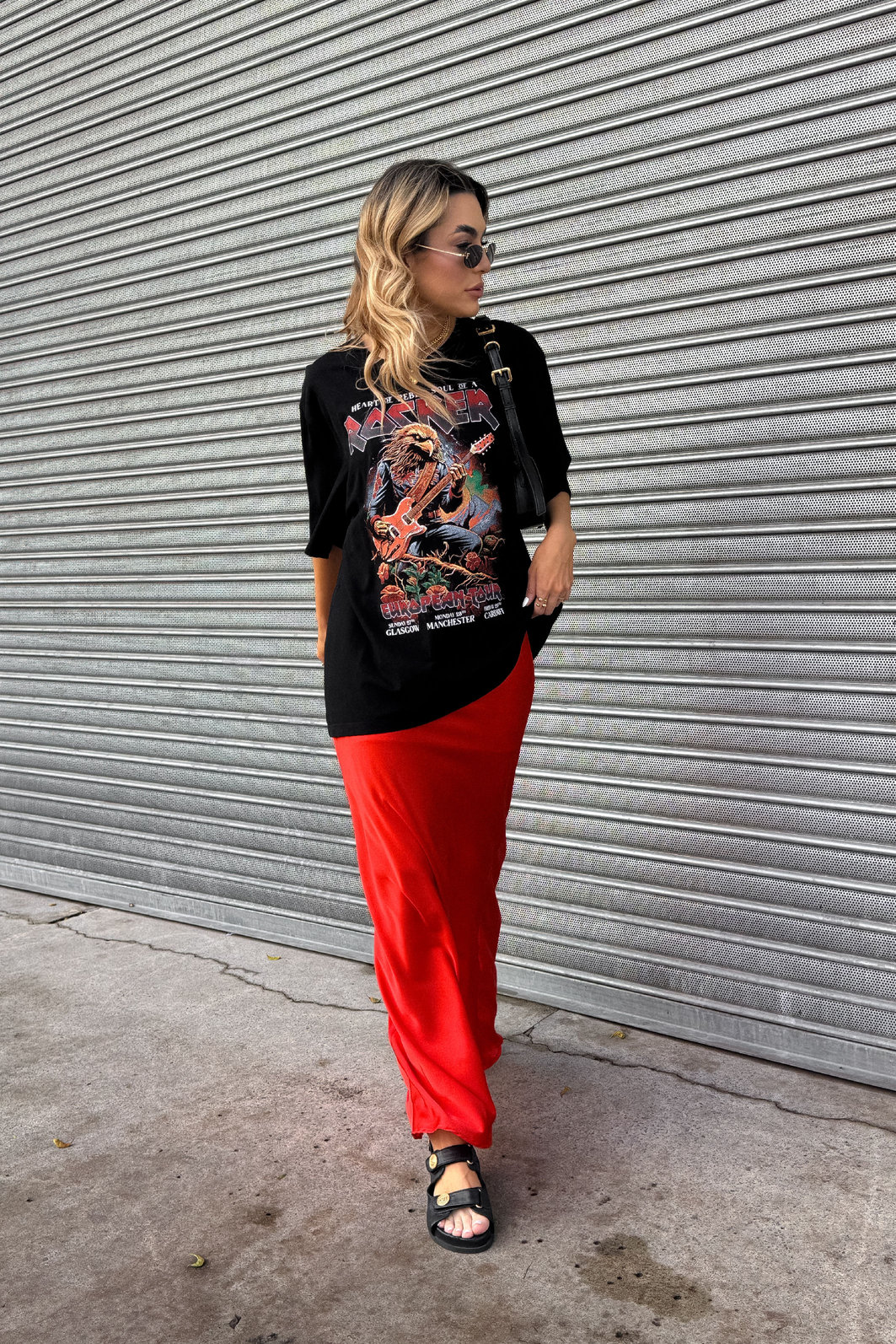 T-SHIRT OVERSIZED ESTONADA HEART REBEL PRETA