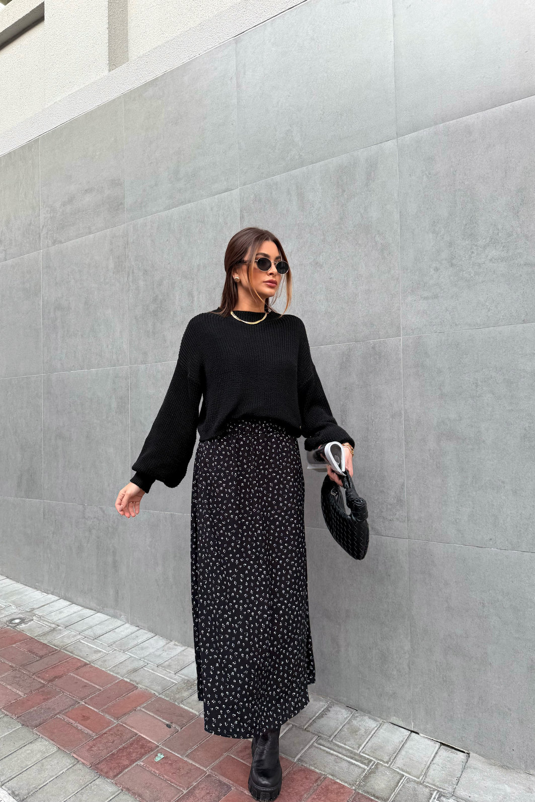 SAIA MIDI SWEET FLORAL PRETA