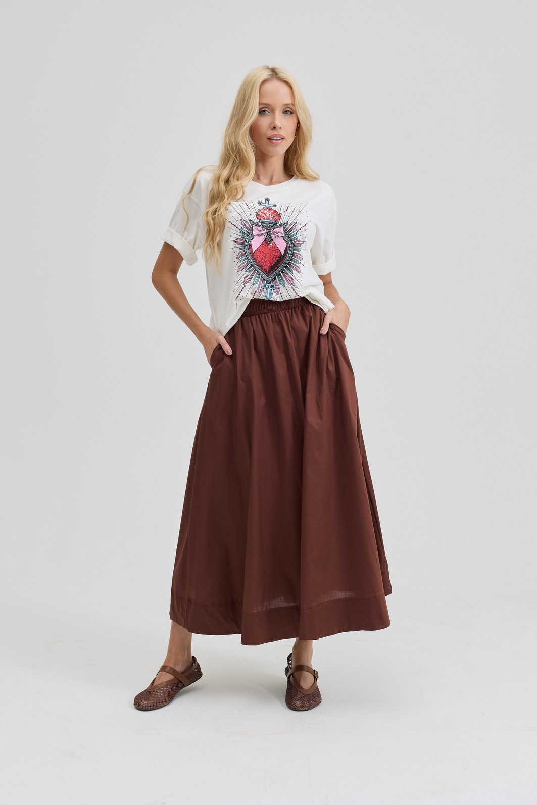 T-SHIRT ESTONADA SAGRADO CORAÇÃO (COM STRASS) OFF WHITE