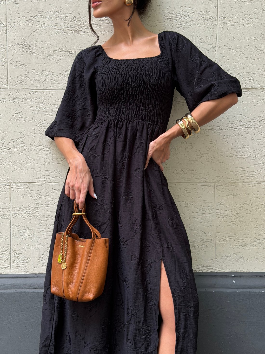 VESTIDO MIDI BORDADO BARBARA PRETO