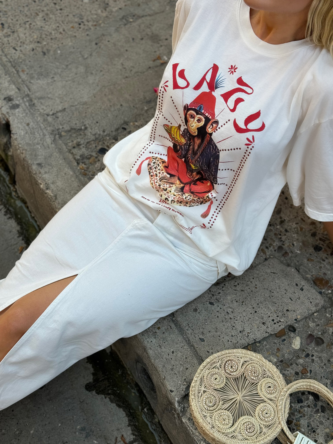 T-SHIRT OVERSIZED DM MONKEY OFF WHITE