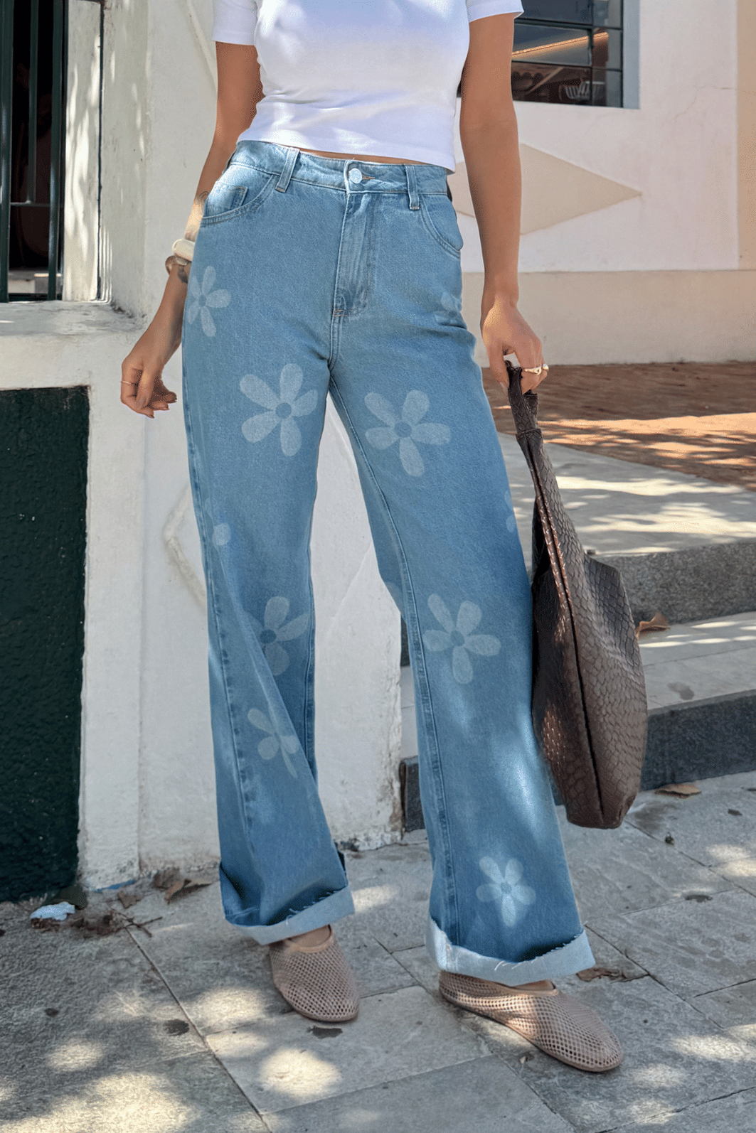 CALÇA JEANS WIDE LEG FLORA AZUL