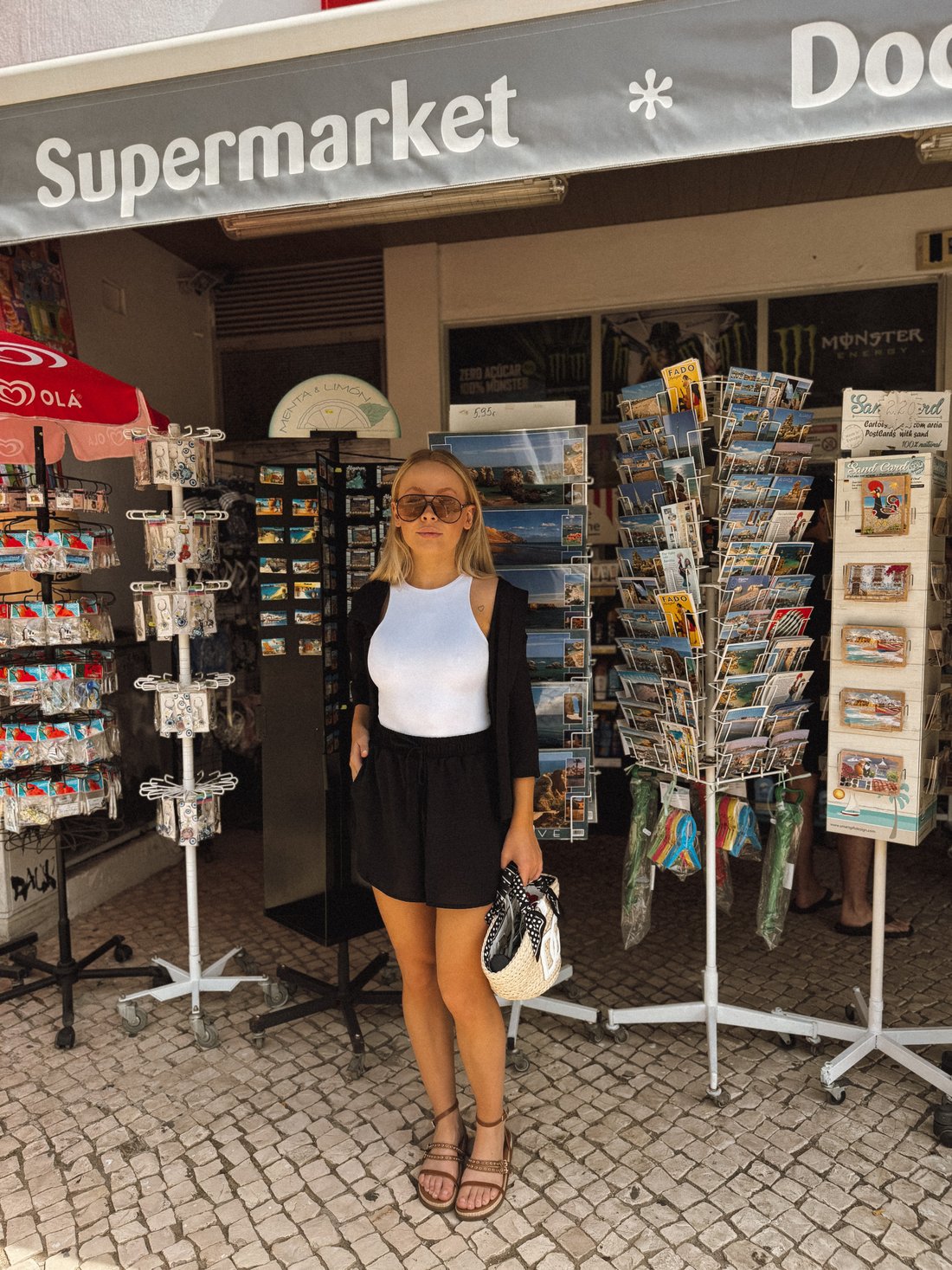 SHORTS FRESH COM BOLSO PRETO