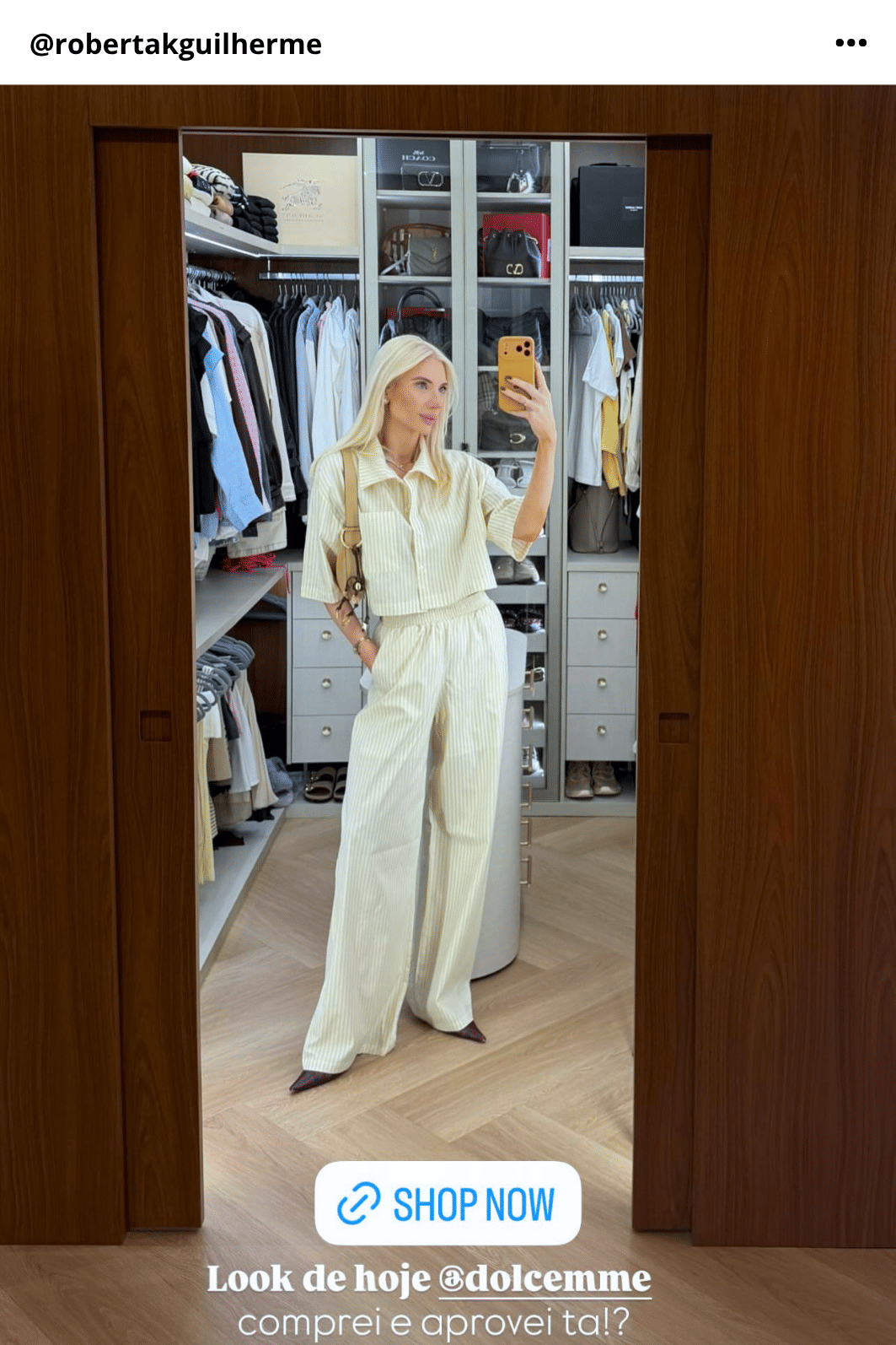 CAMISA OVER CROPPED LISTRADA POSITANO AMARELO MANTEIGA