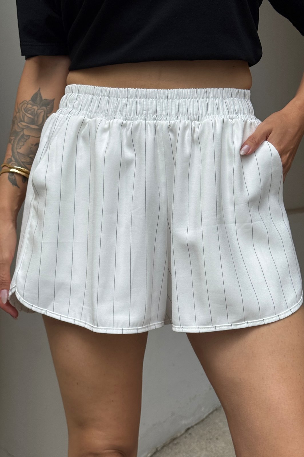 SHORTS ALFAIATARIA ELLEN OFF WHITE
