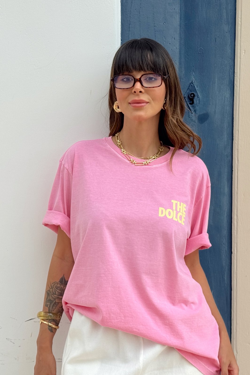 T-SHIRT OVERSIZED THE DOLCE (COM STRASS) ROSA CHICLETE