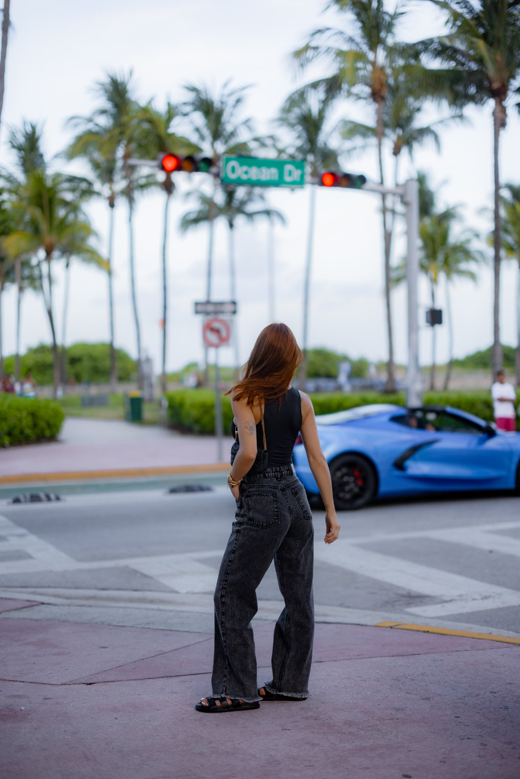 CALÇA JEANS LEONA PRETA MARMORIZADA