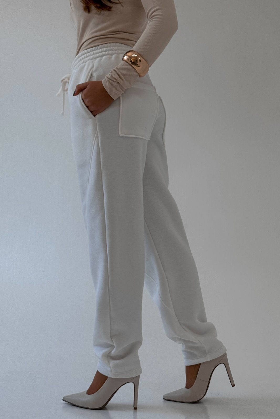 CALÇA BAGGY MOLETOM LAURA MYFT CALÇA BAGGY MOLETOM LAURA MYFT