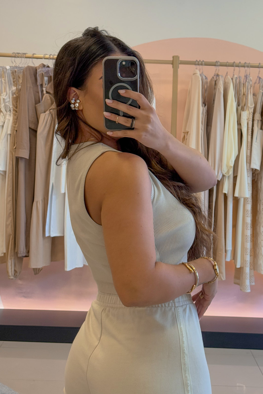 REGATA GABRIELA LANÇA PERFUME REGATA GABRIELA LANÇA PERFUME