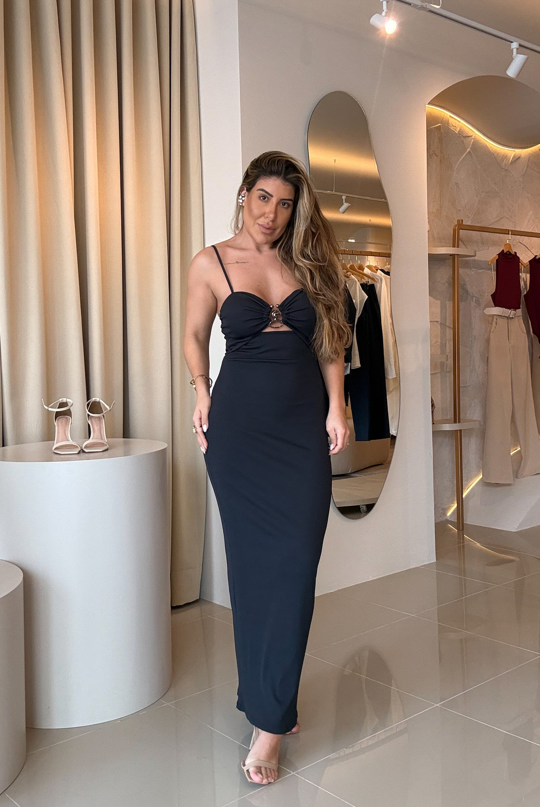 VESTIDO SUPER MIDI DE ALÇAS LAVINIA VESTIDO SUPER MIDI DE ALÇAS LAVINIA