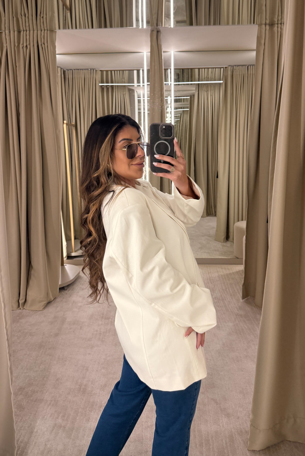 BLAZER OVERSIZED CLAUDIA LANÇA PERFUME BLAZER OVERSIZED CLAUDIA LANÇA PERFUME