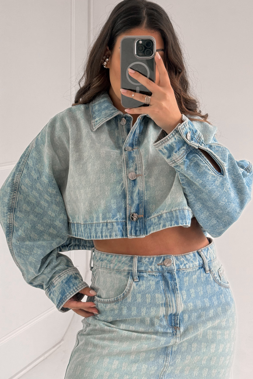 JAQUETA JEANS NATALIA LANÇA PERFUME JAQUETA JEANS NATALIA LANÇA PERFUME