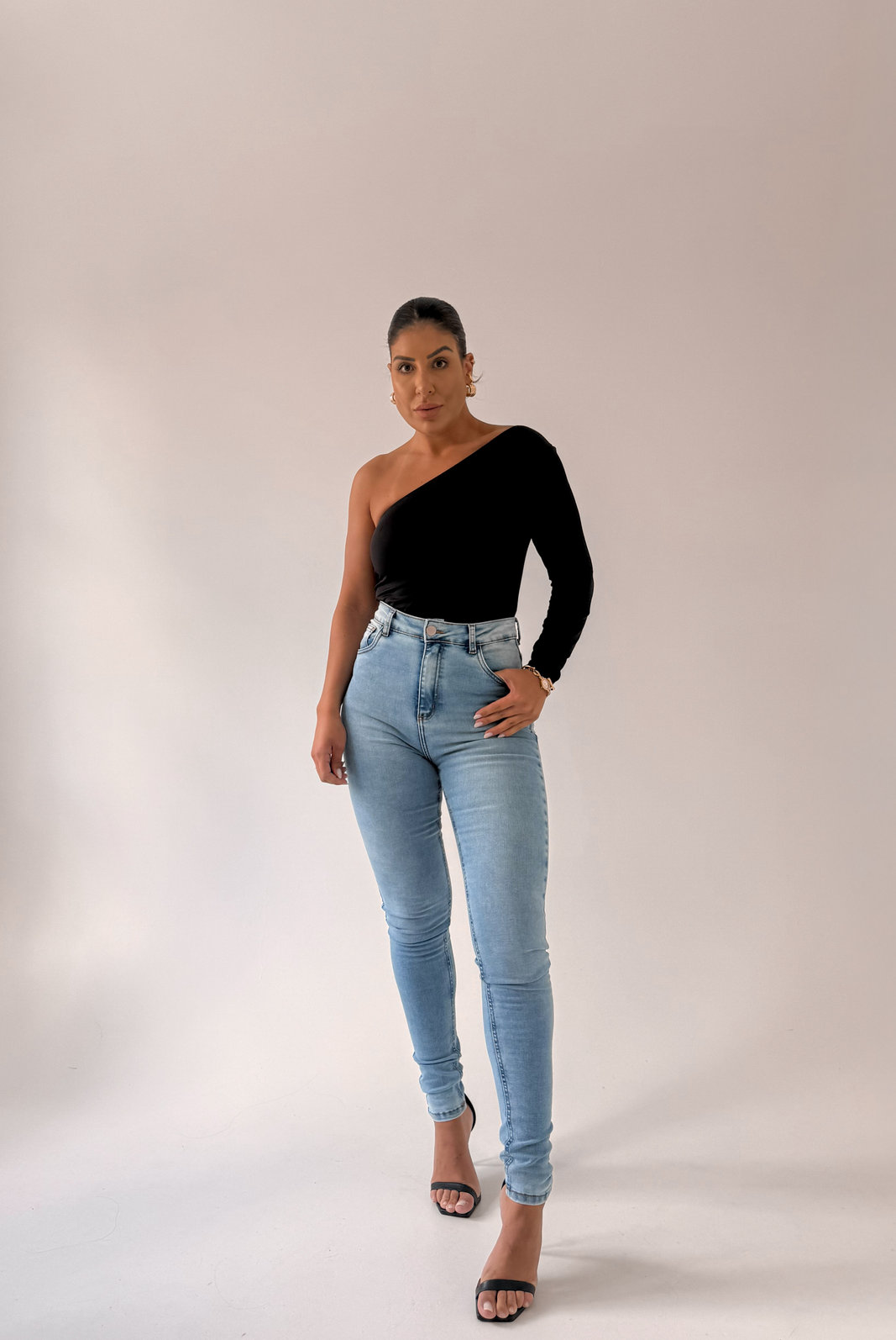CALÇA JEANS SKINNY ULTRA POWER COM SUPER ELASTANO BRENDA NIAH CALÇA JEANS SKINNY ULTRA POWER COM SUPER ELASTANO BRENDA NIAH