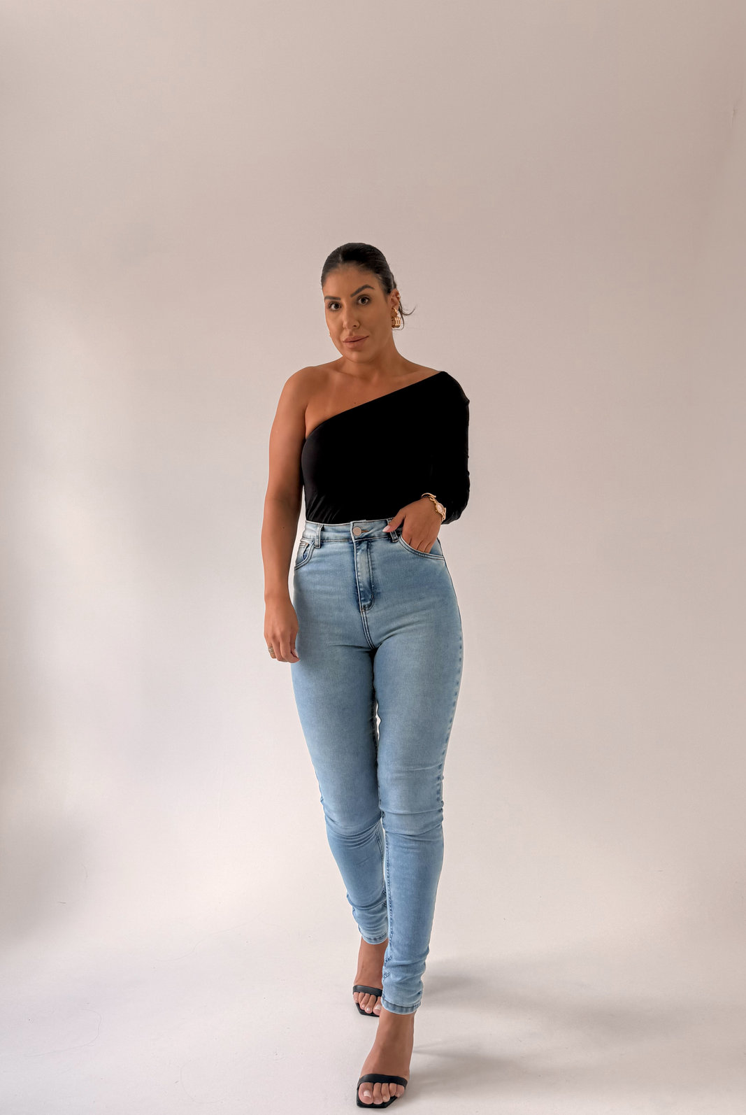 CALÇA JEANS SKINNY ULTRA POWER COM SUPER ELASTANO BRENDA NIAH CALÇA JEANS SKINNY ULTRA POWER COM SUPER ELASTANO BRENDA NIAH