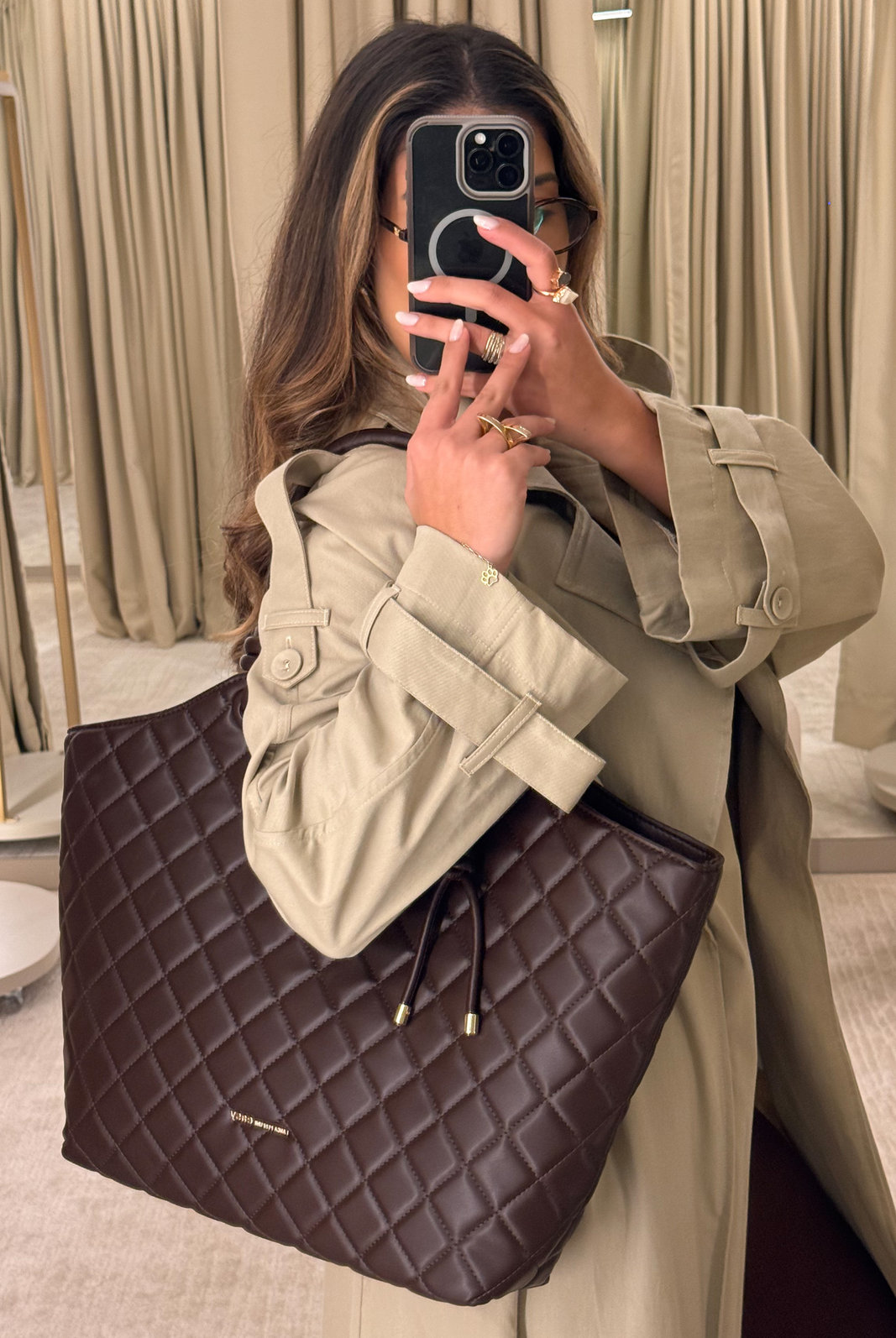 BOLSA MATELASSE DÉBORA LANÇA PERFUME