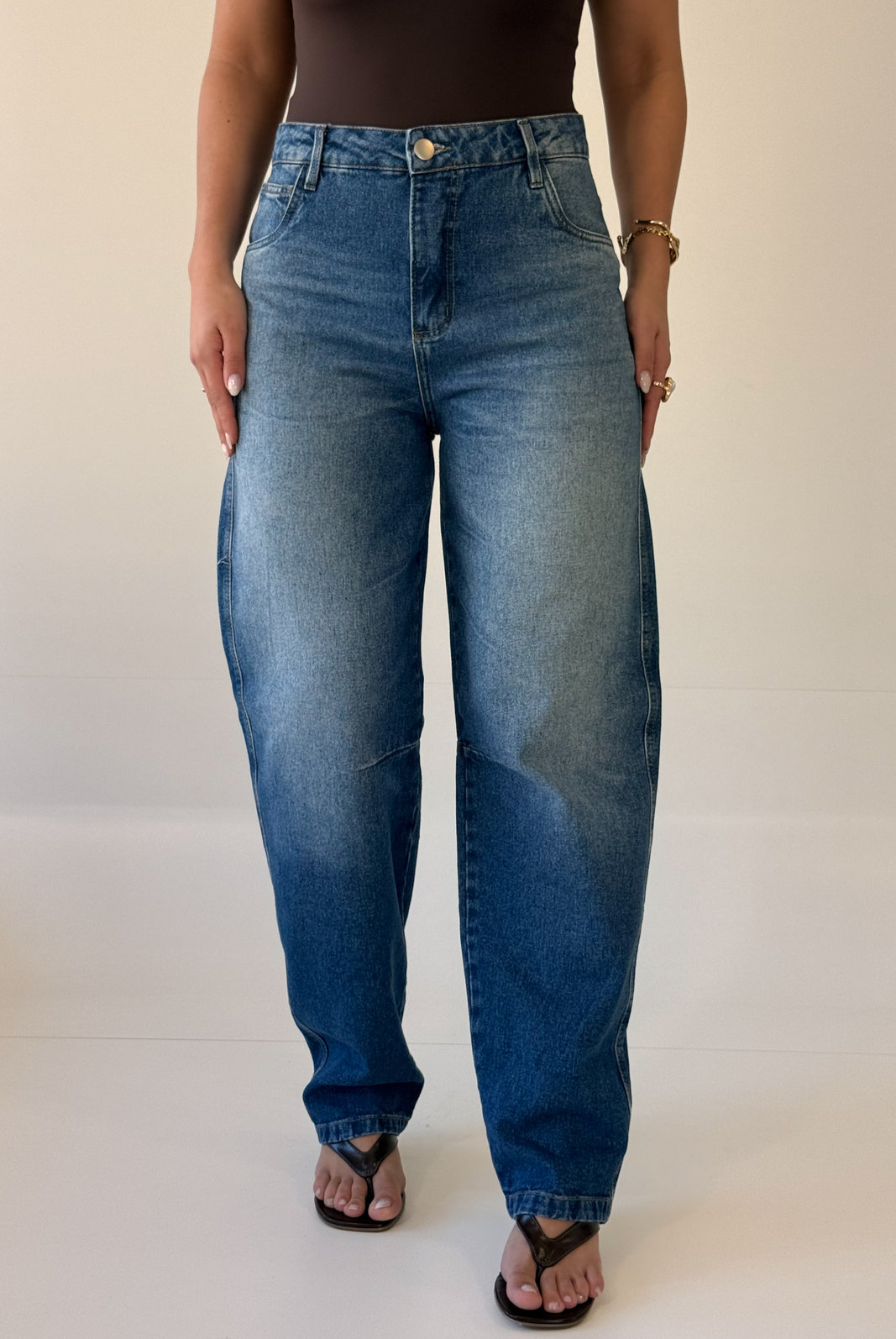 CALÇA JEANS BARREL NATALIA NIAH CALÇA JEANS BARREL NATALIA NIAH