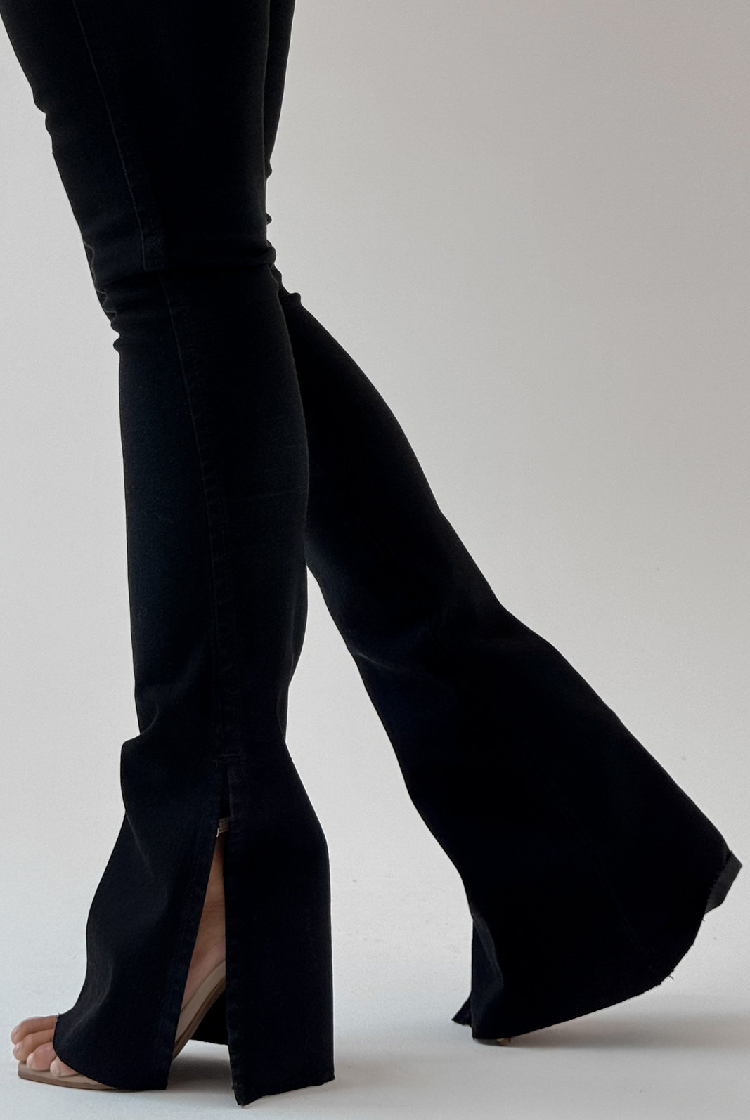 CALÇA JEANS POWER COM ELASTANO REBECA NIAH CALÇA JEANS POWER COM ELASTANO REBECA NIAH