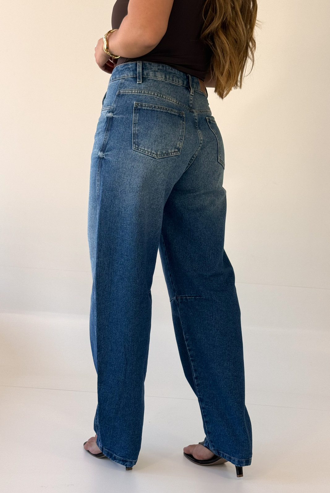 CALÇA JEANS BARREL NATALIA NIAH CALÇA JEANS BARREL NATALIA NIAH