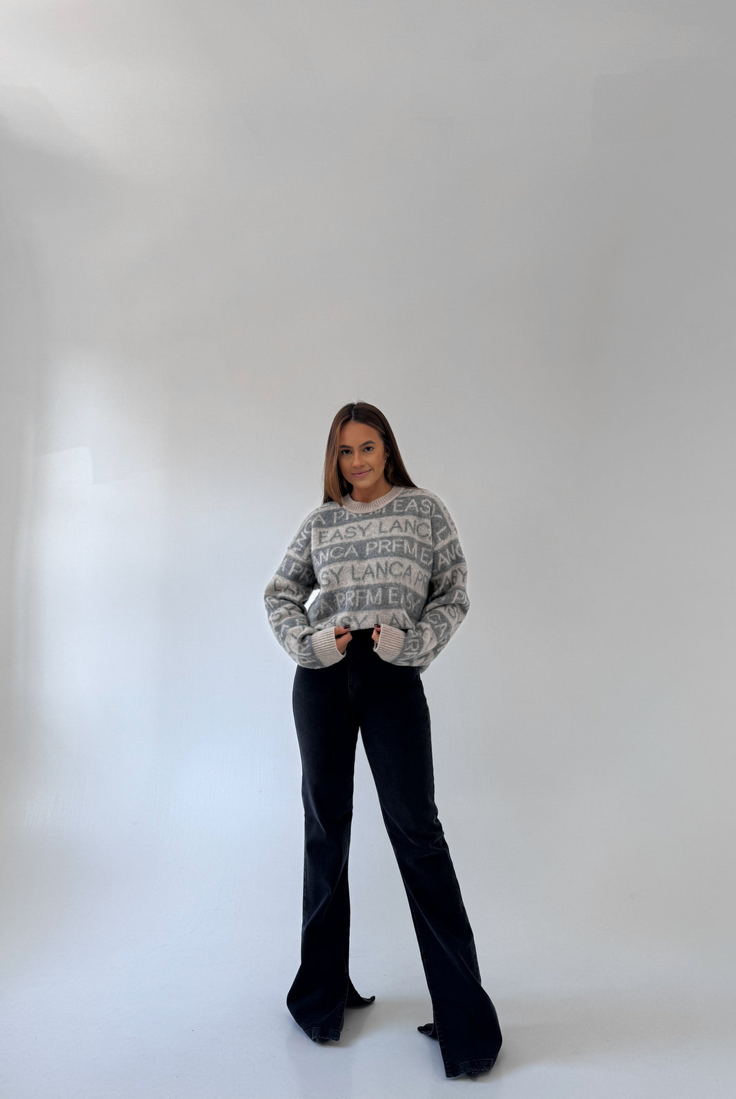 BLUSA TRICÔ MARLI LANÇA PERFUME BLUSA TRICÔ MARLI LANÇA PERFUME