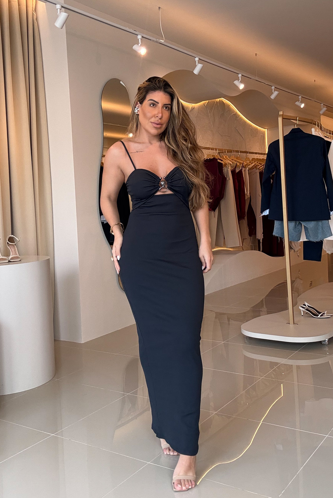 VESTIDO SUPER MIDI DE ALÇAS LAVINIA VESTIDO SUPER MIDI DE ALÇAS LAVINIA