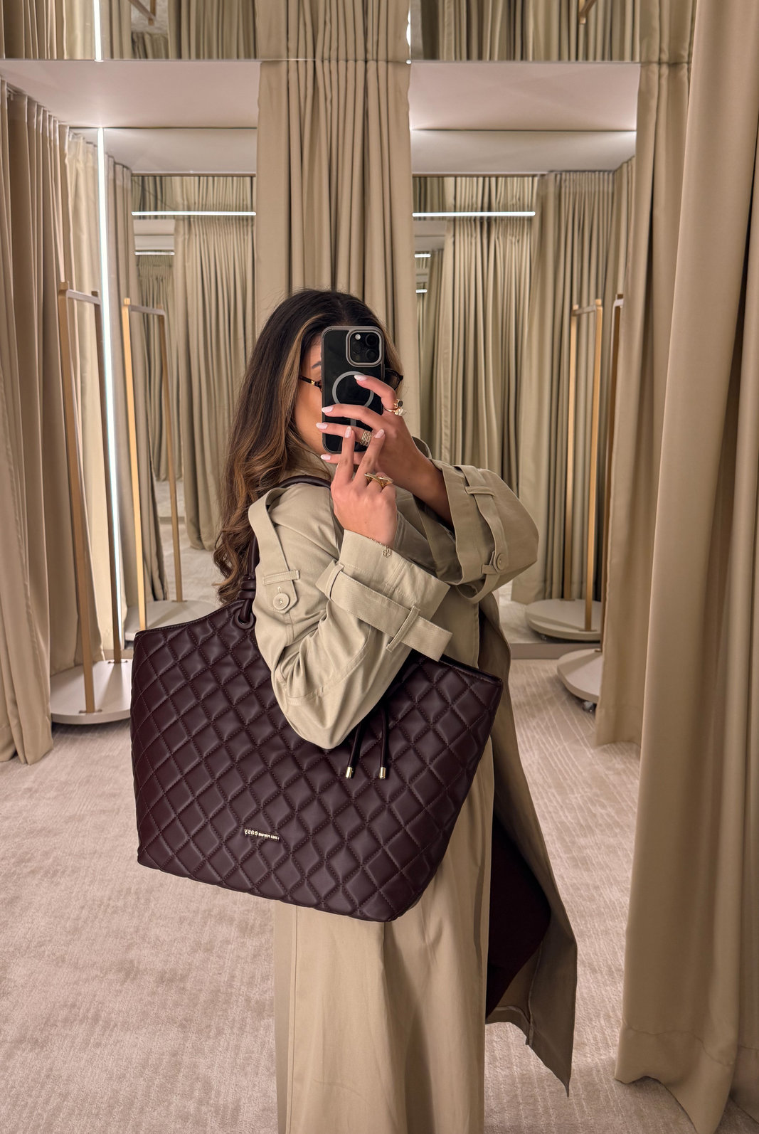 BOLSA MATELASSE DÉBORA LANÇA PERFUME