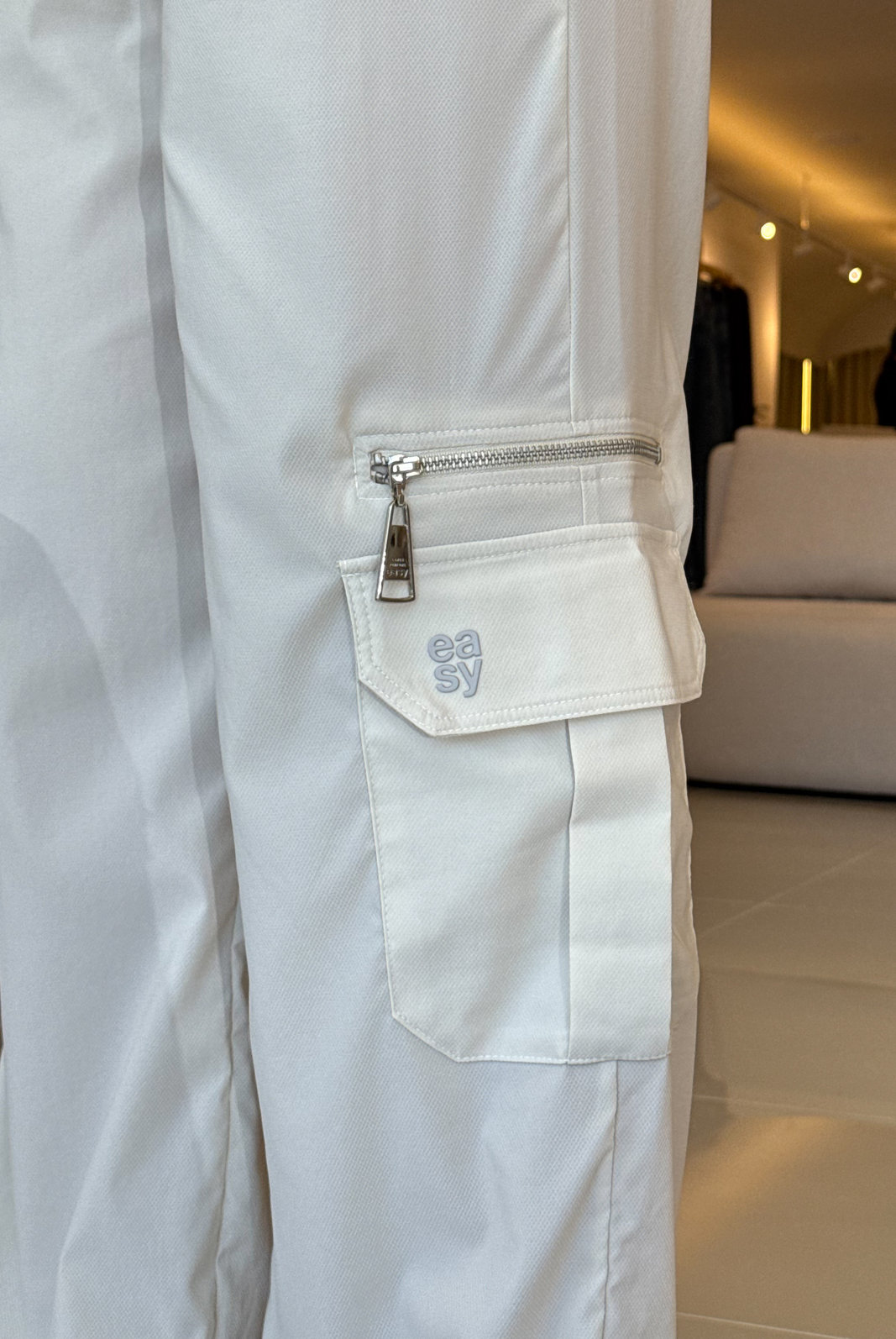CALÇA CARGO GISELE LANÇA PERFUME CALÇA CARGO GISELE LANÇA PERFUME