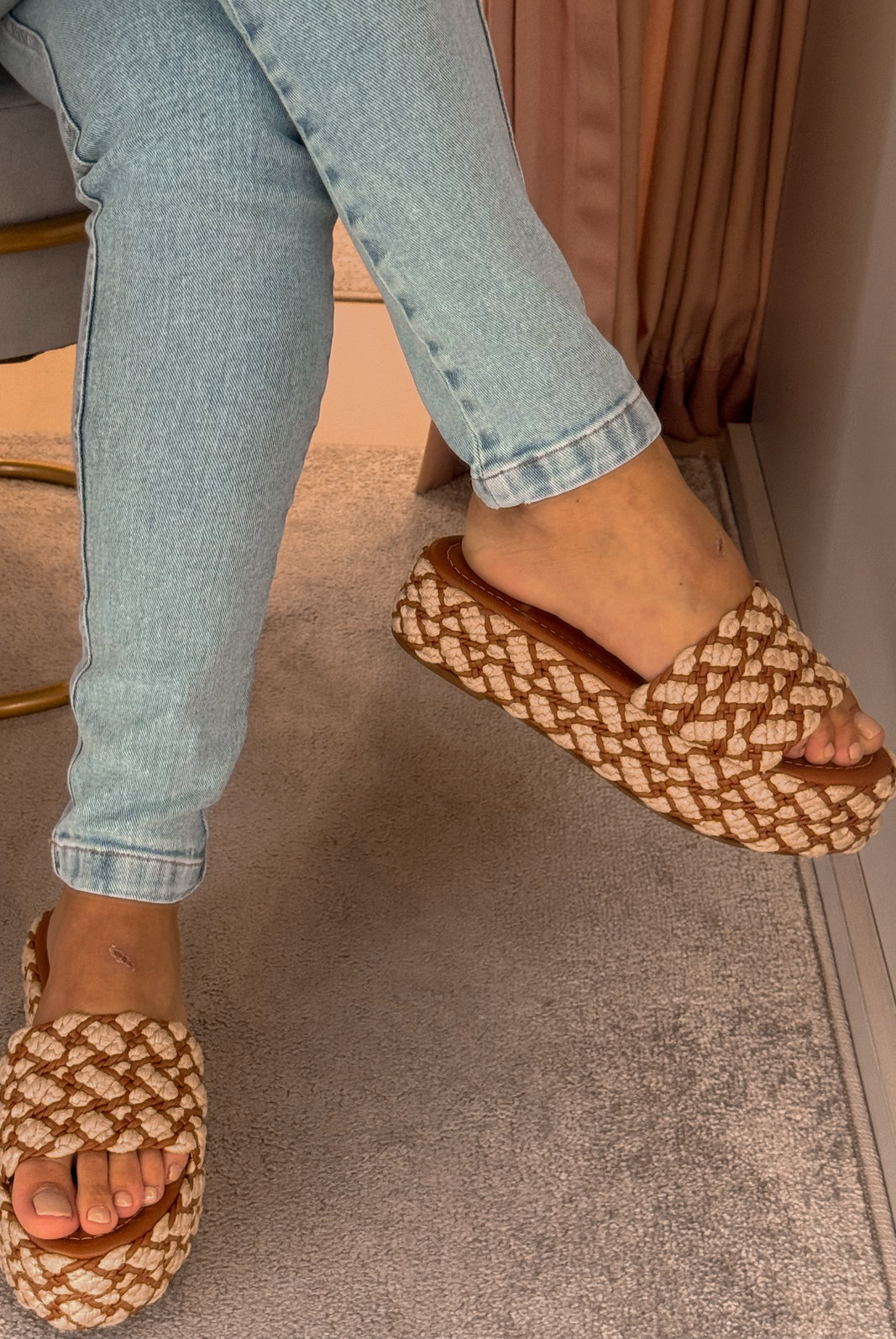 FLAT AURORA FLAT AURORA