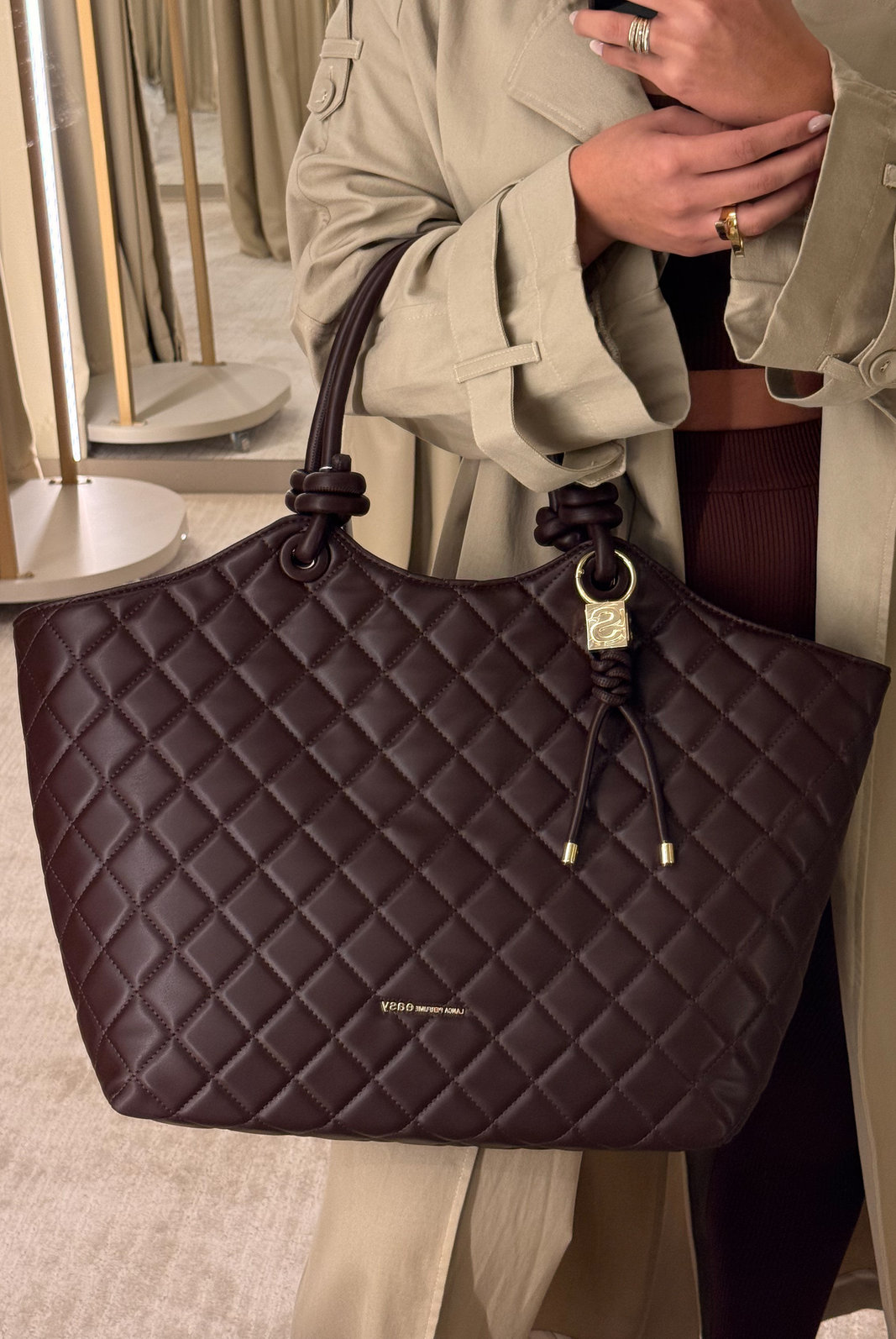 BOLSA MATELASSE DÉBORA LANÇA PERFUME