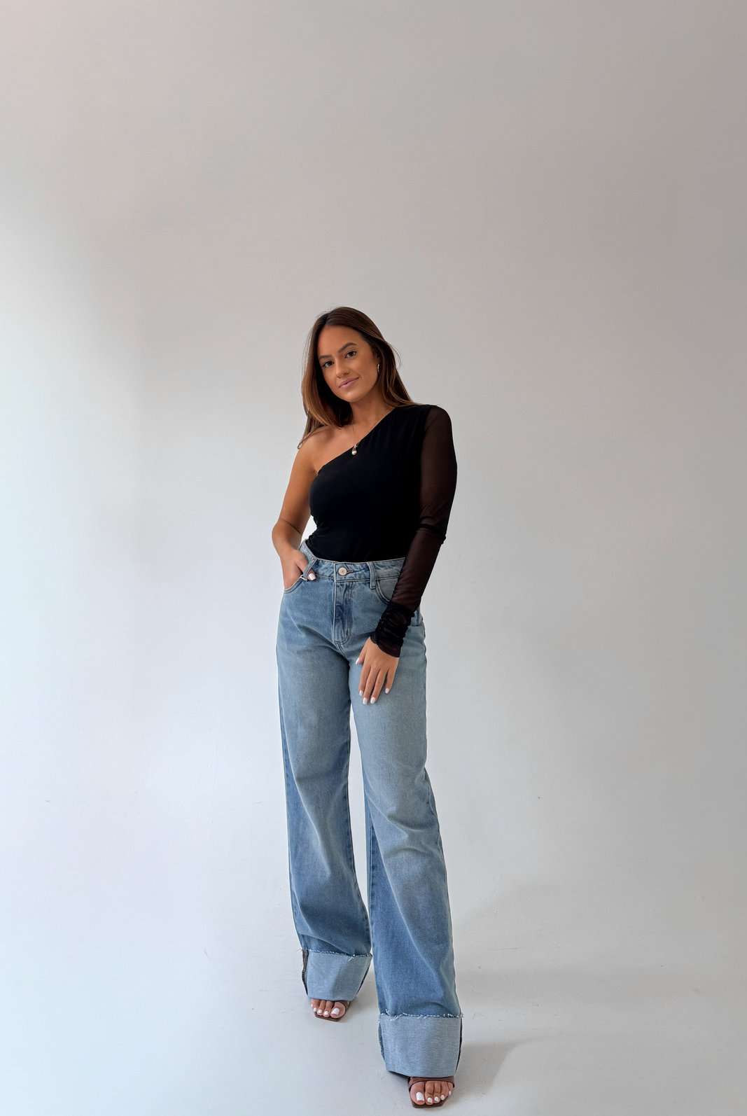 BLUSA OMBRO ÚNICO THAIS MYFT BLUSA OMBRO ÚNICO THAIS MYFT